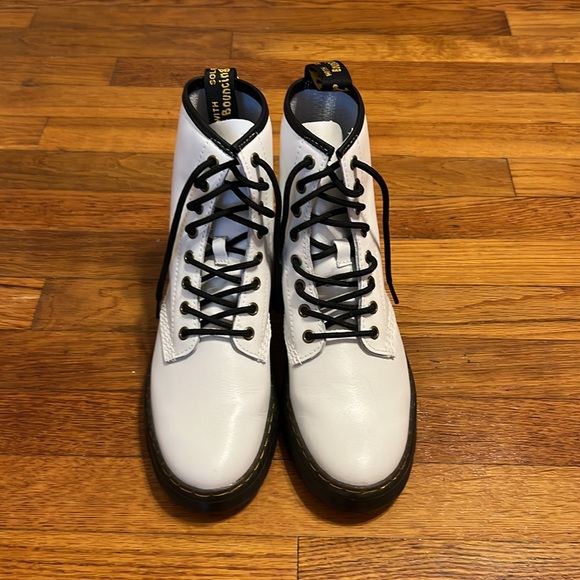 Brand New 1460 Doc Martens!!! - Picture 2 of 6